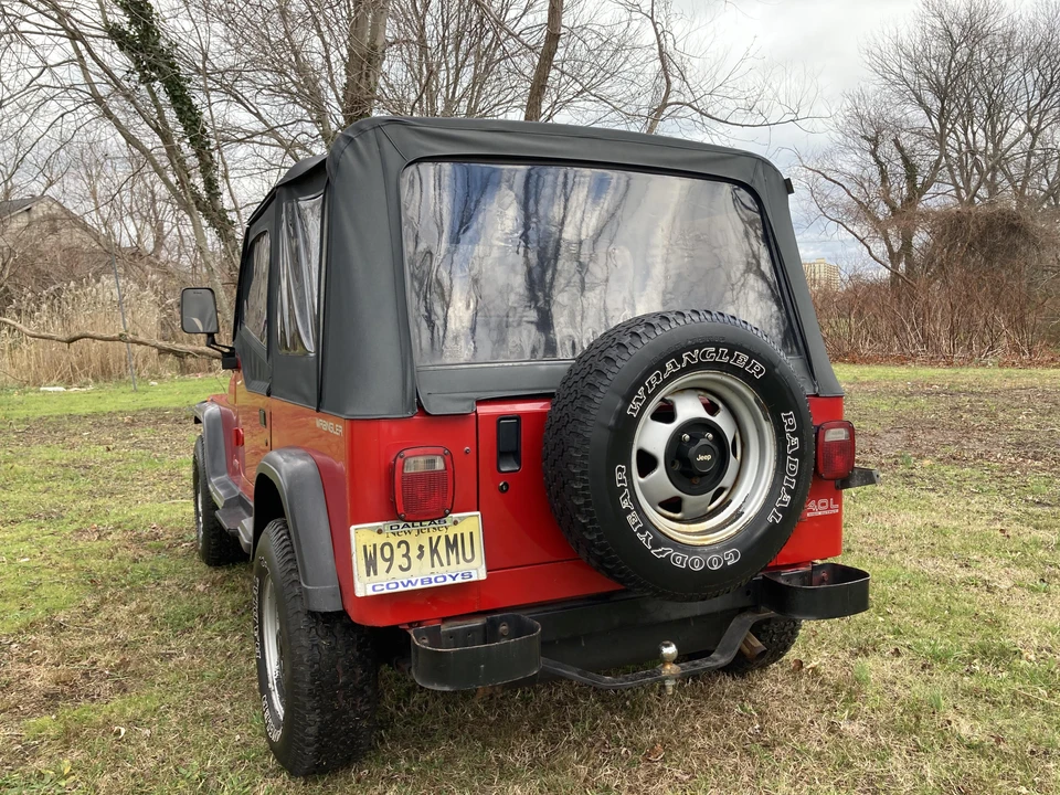 1991 Jeep YJ Wrangler - Image 12 of 31