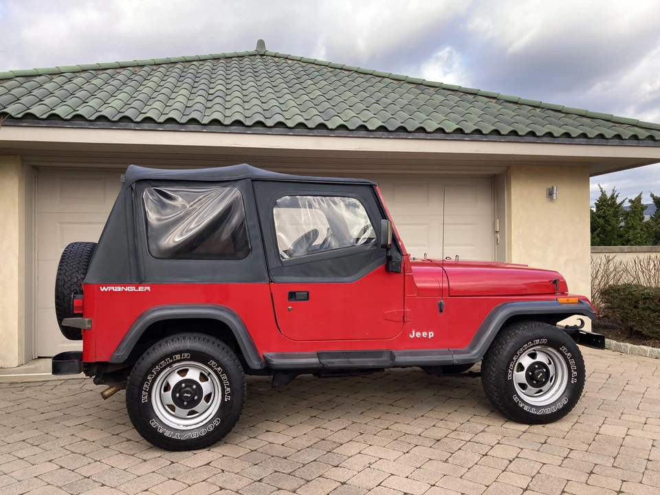 1991 Jeep YJ Wrangler - Image 14 of 31