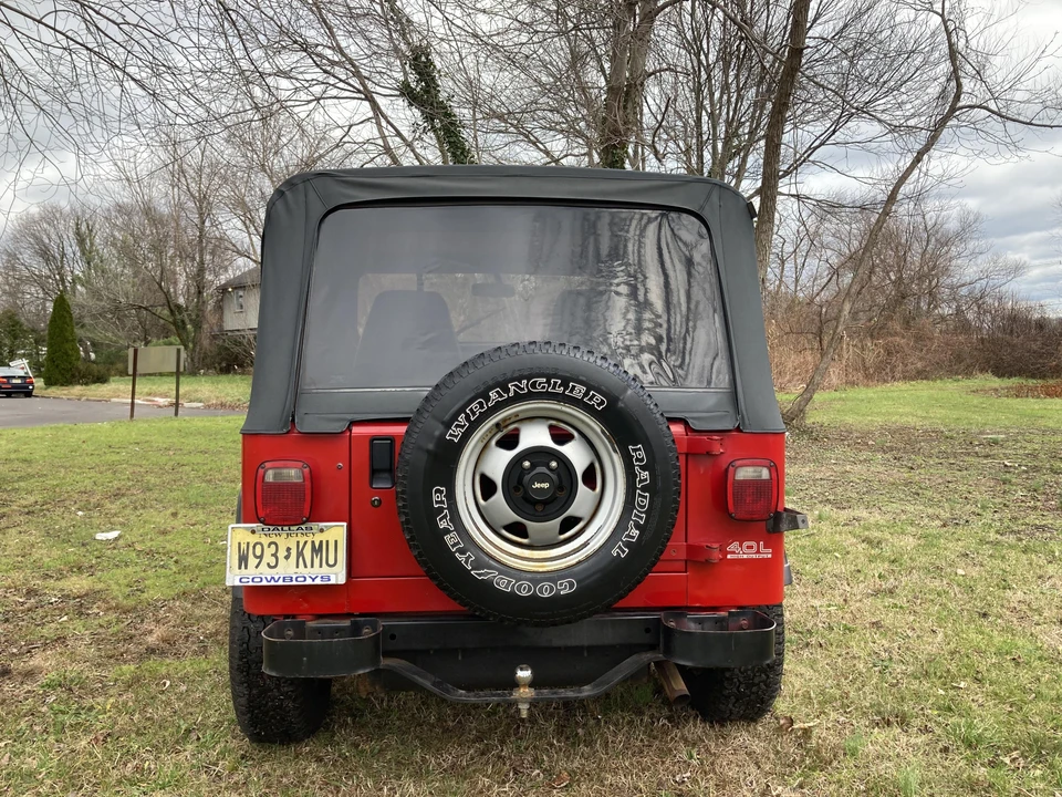 1991 Jeep YJ Wrangler - Image 5 of 31