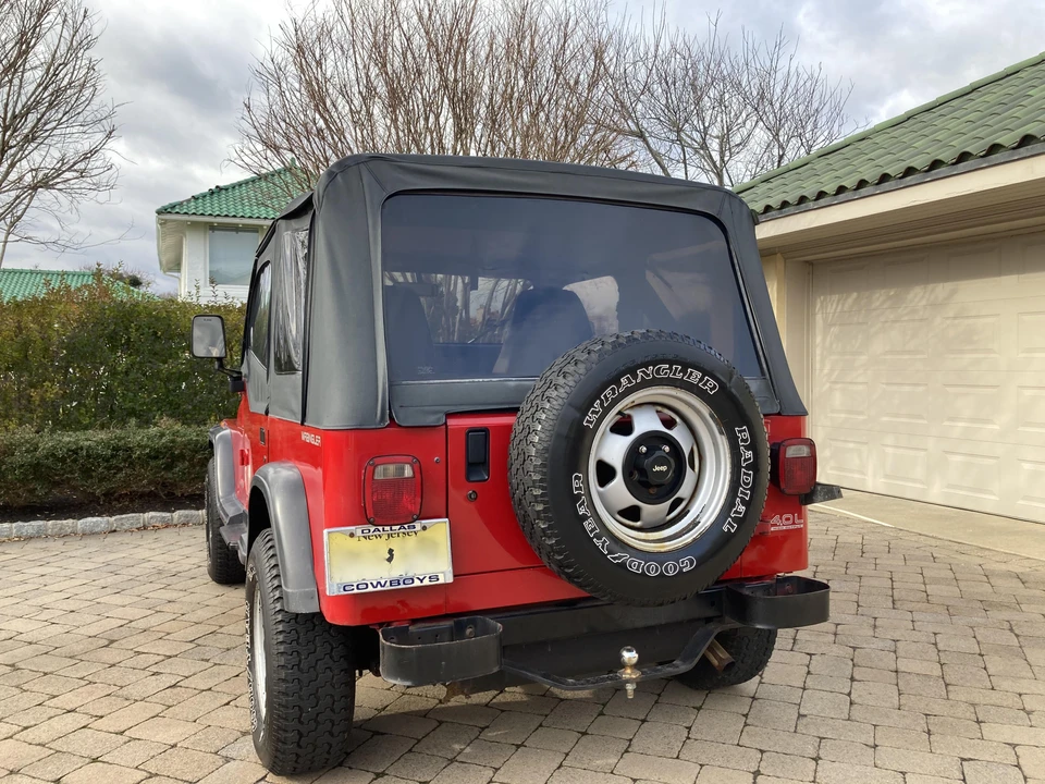 1991 Jeep YJ Wrangler - Image 11 of 31