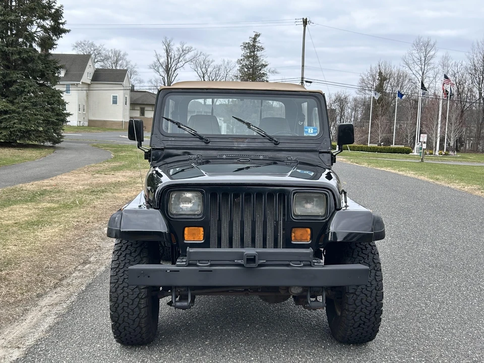 1991 Jeep YJ Wrangler - Image 28 of 31