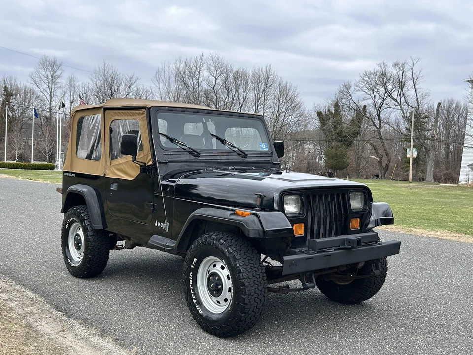 1991 Jeep YJ Wrangler - Image 25 of 31