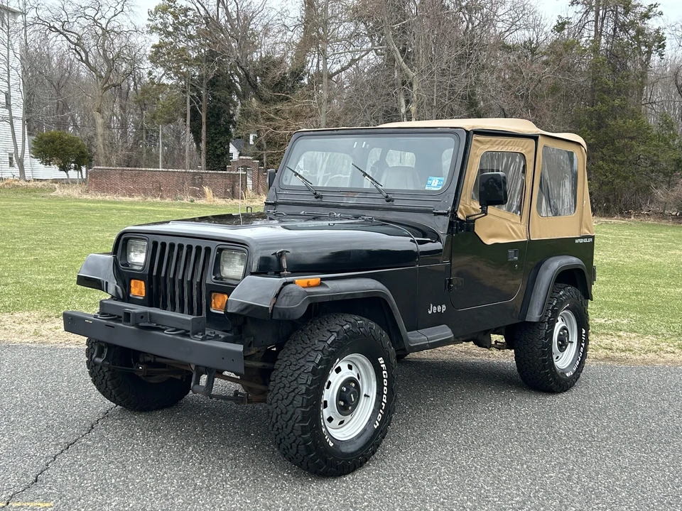 1991 Jeep YJ Wrangler - Image 4 of 31