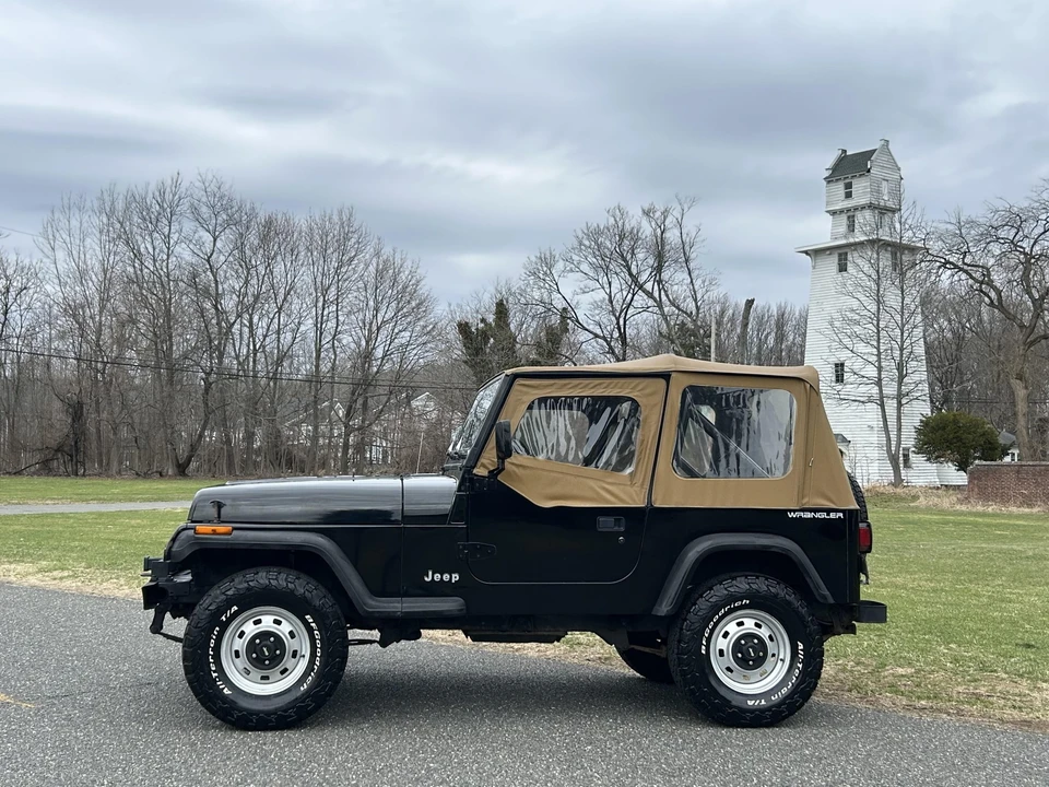 1991 Jeep YJ Wrangler - Image 7 of 31