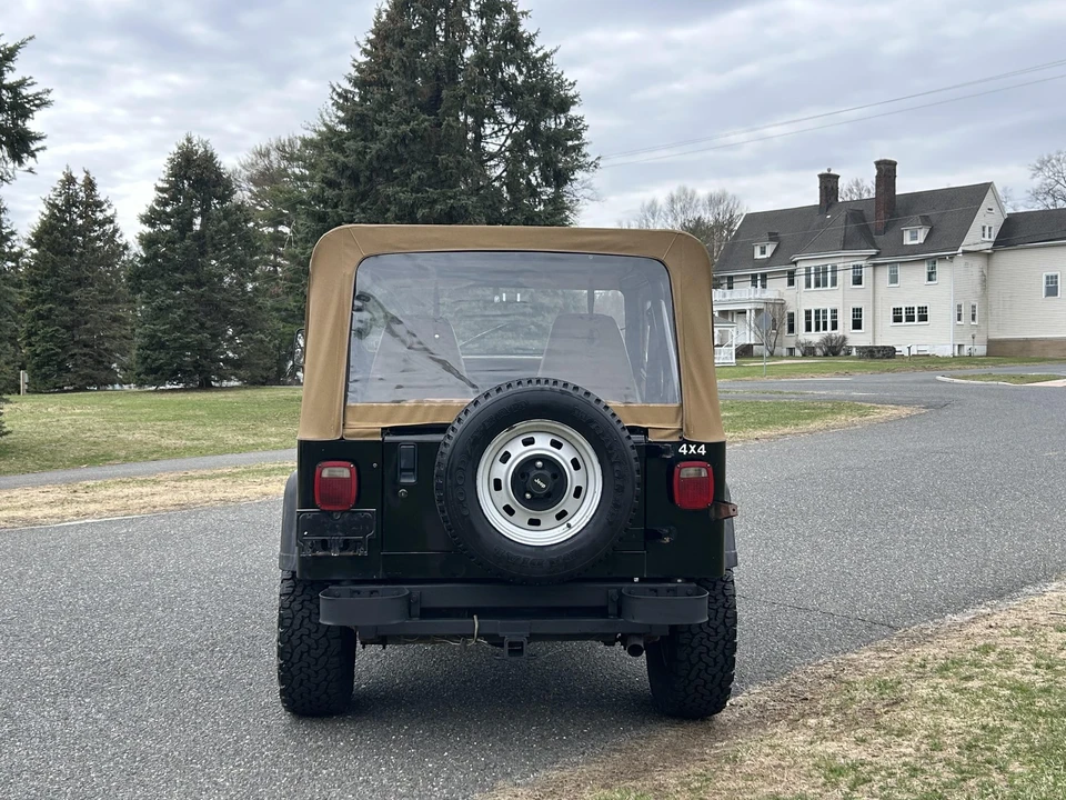 1991 Jeep YJ Wrangler - Image 11 of 31