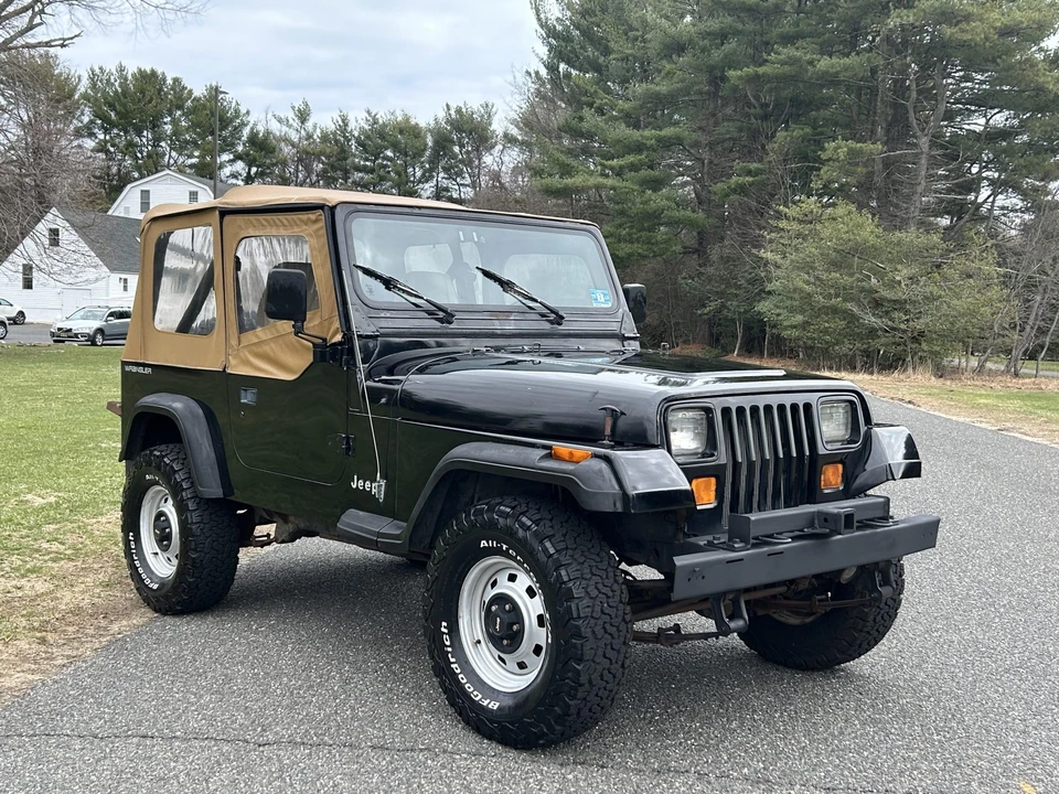 1991 Jeep YJ Wrangler - Image 26 of 31