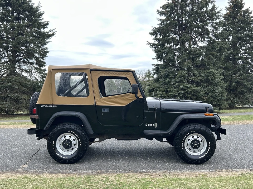 1991 Jeep YJ Wrangler - Image 20 of 31