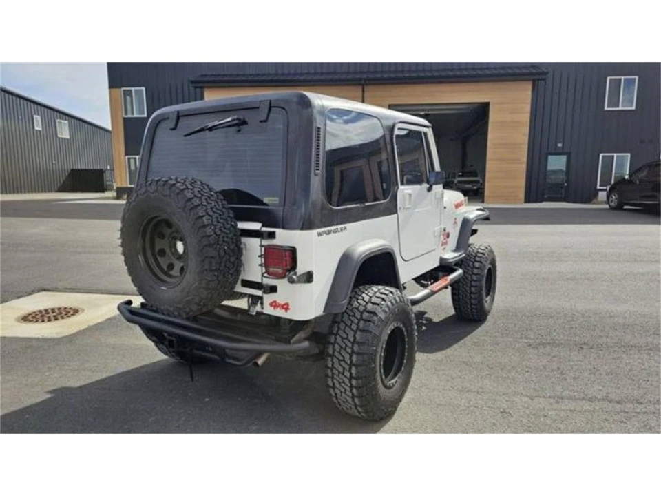 1991 Jeep YJ Wrangler - Image 15 of 19