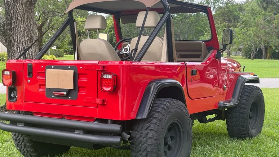 1991 Jeep YJ Wrangler - Image 17 of 18