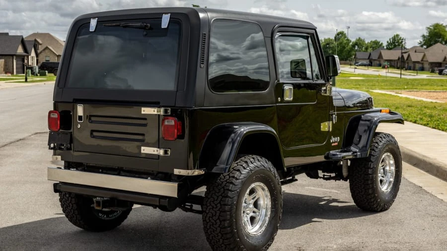 1991 Jeep YJ Wrangler - Image 3 of 18