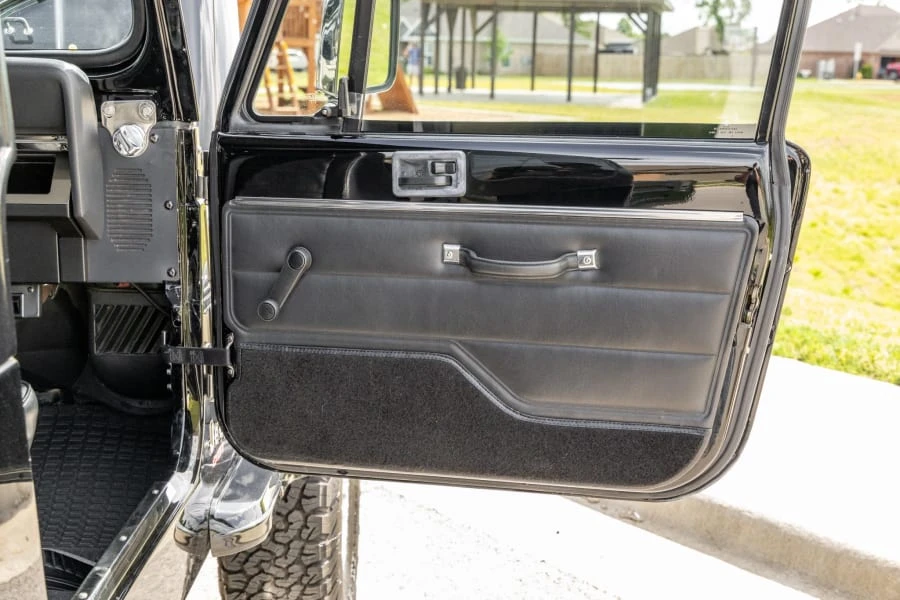 1991 Jeep YJ Wrangler - Image 13 of 18