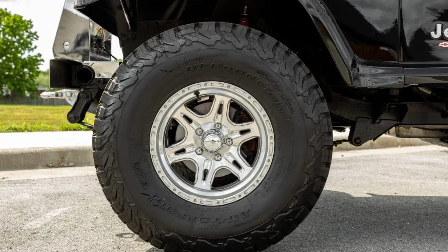 1991 Jeep YJ Wrangler - Image 10 of 18