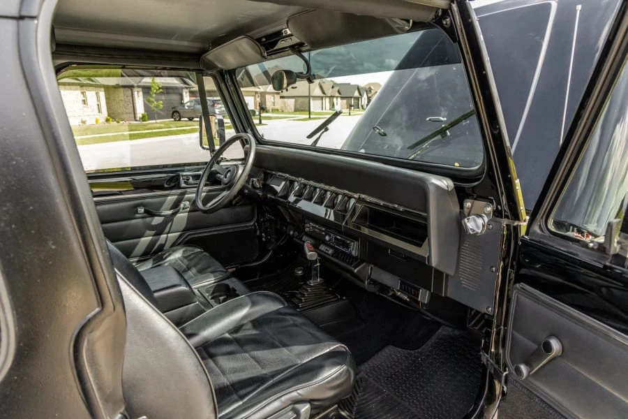 1991 Jeep YJ Wrangler - Image 14 of 18