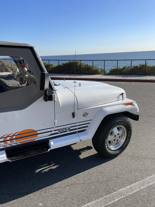 1991 Jeep YJ Wrangler - Image 14 of 31