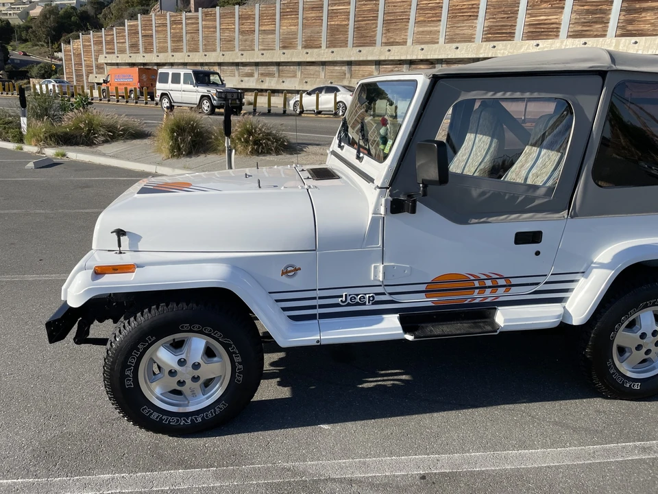 1991 Jeep YJ Wrangler - Image 11 of 31