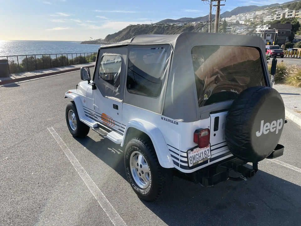 1991 Jeep YJ Wrangler - Image 4 of 31