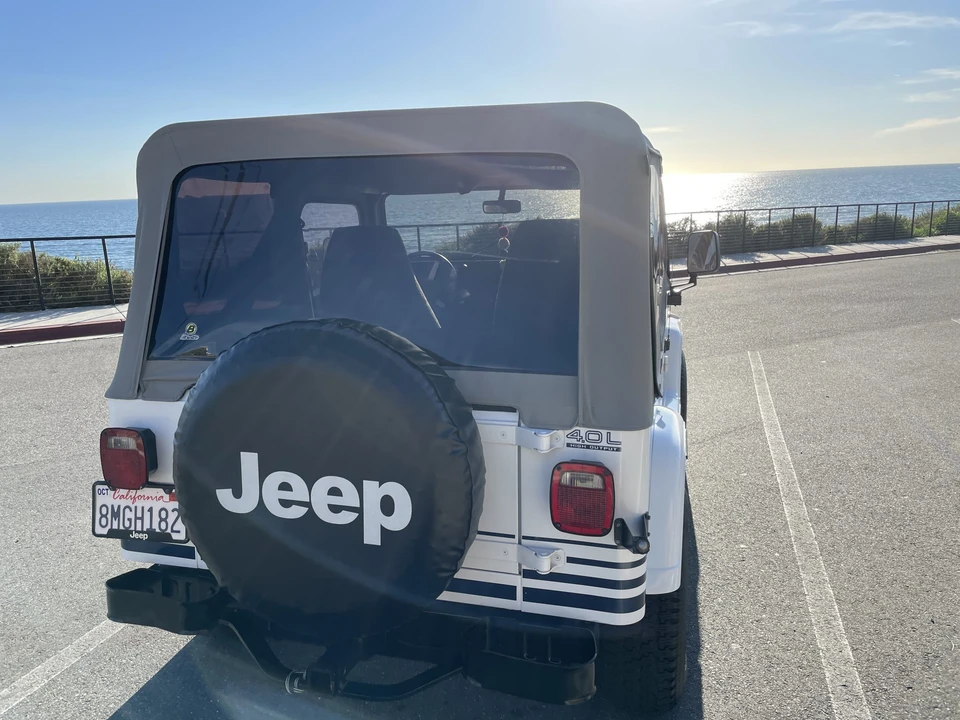 1991 Jeep YJ Wrangler - Image 16 of 31