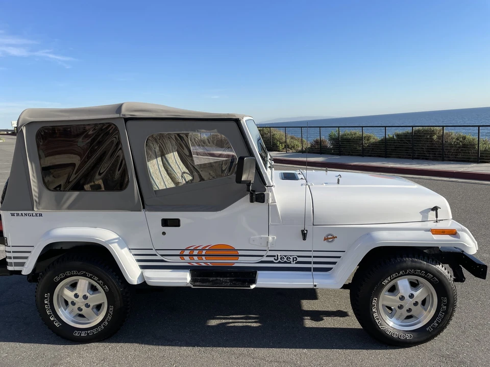1991 Jeep YJ Wrangler - Image 7 of 31