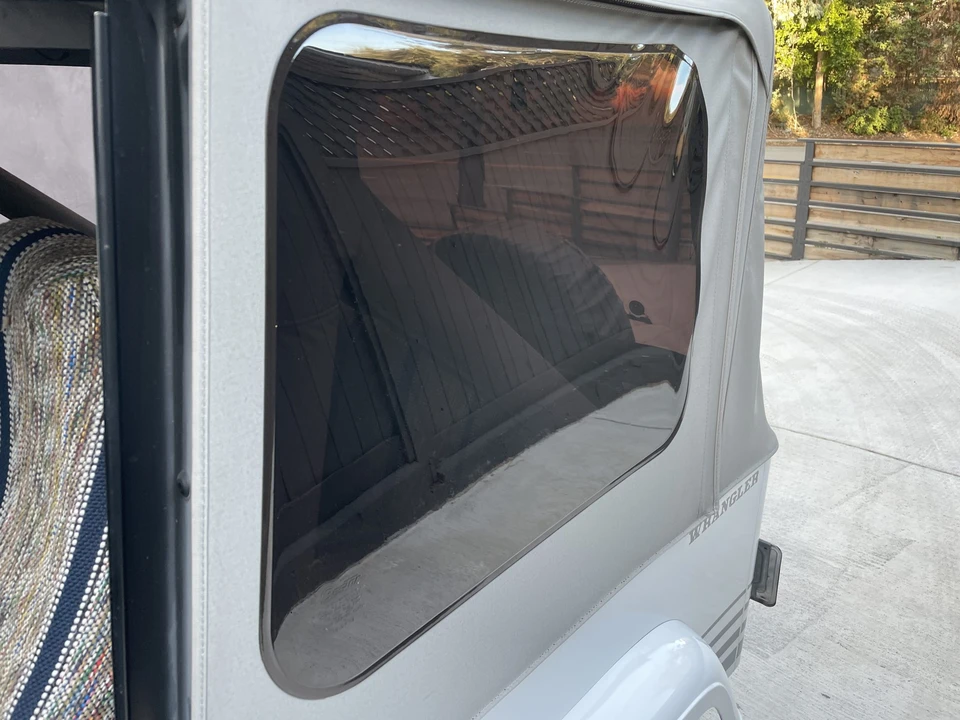 1991 Jeep YJ Wrangler - Image 24 of 31