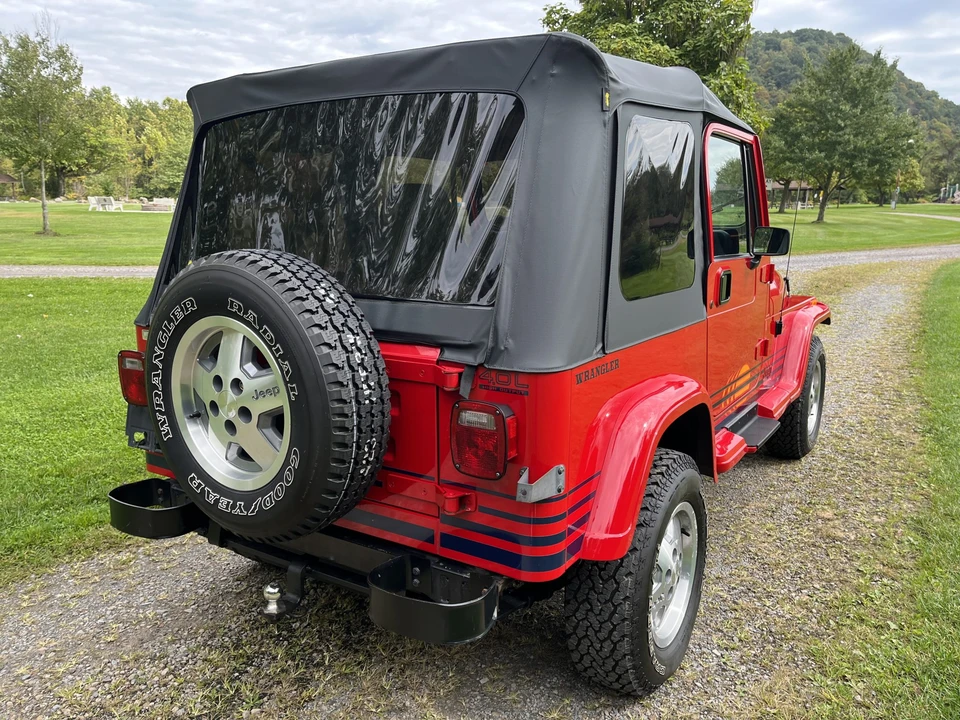 1991 Jeep YJ Wrangler - Image 12 of 31