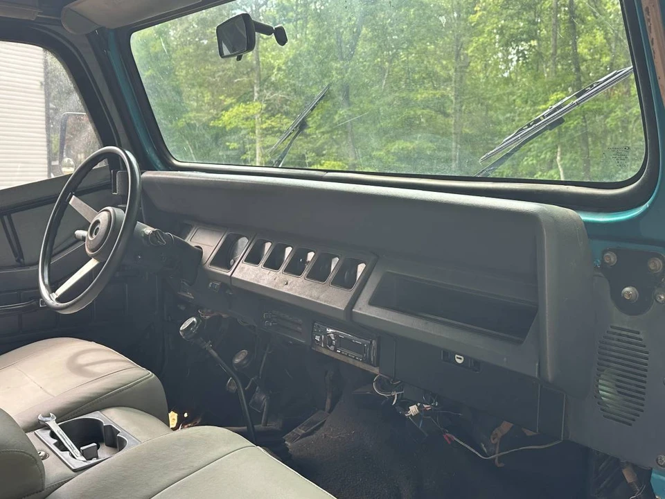 1991 Jeep YJ Wrangler - Image 5 of 8
