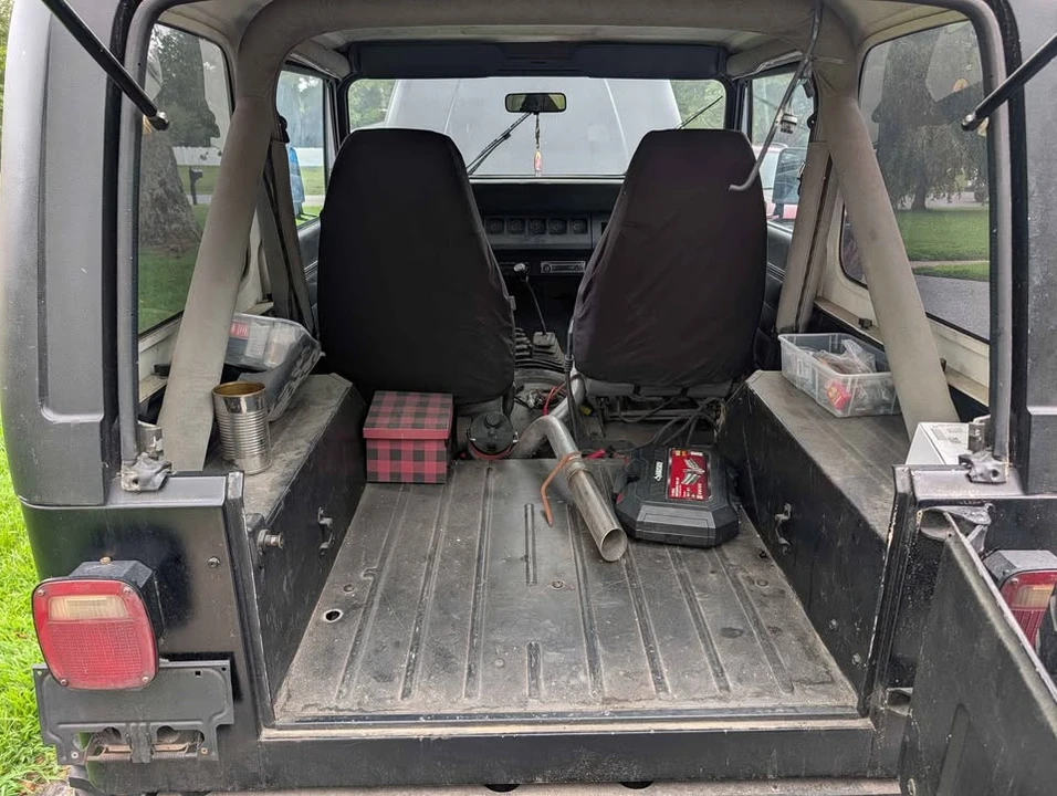1991 Jeep YJ Wrangler - Image 11 of 13