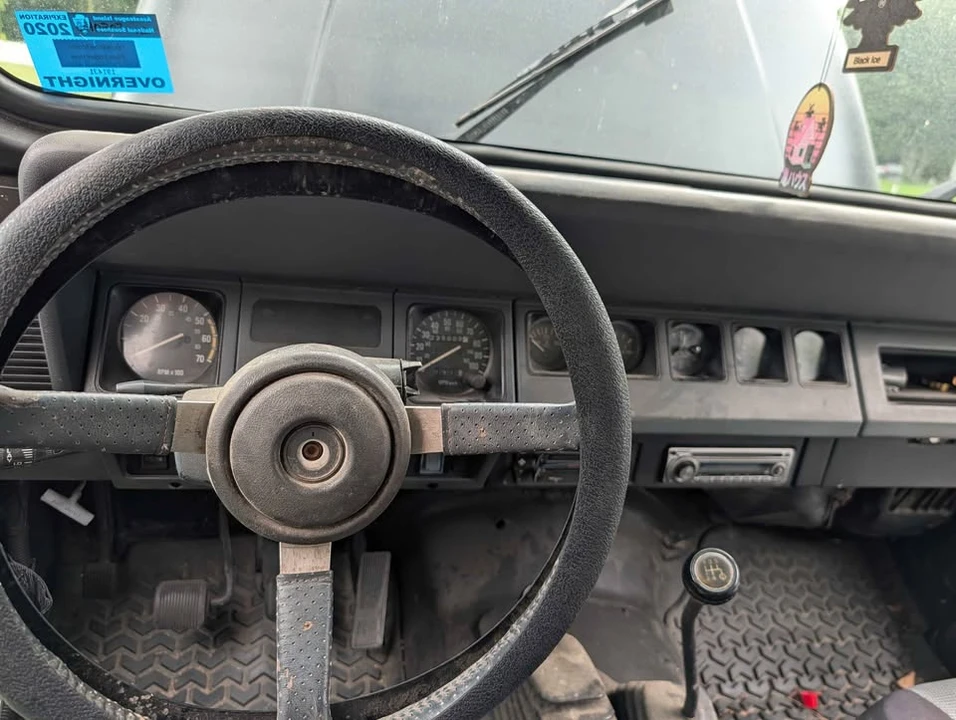 1991 Jeep YJ Wrangler - Image 8 of 13