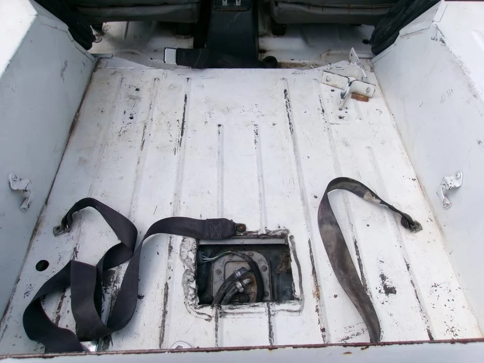 1991 Jeep YJ Wrangler - Image 11 of 12