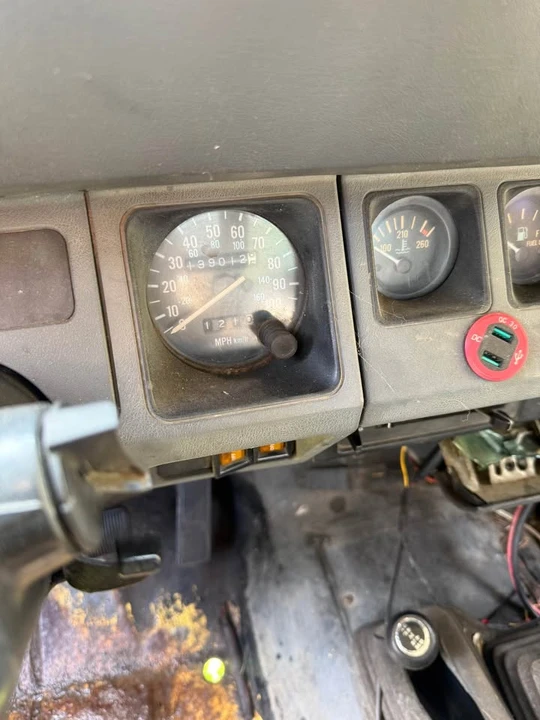 1991 Jeep YJ Wrangler - Image 5 of 6