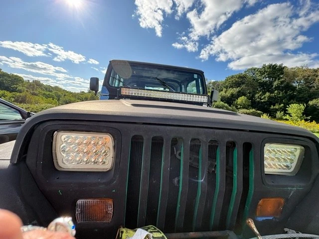 1991 Jeep YJ Wrangler - Image 8 of 12