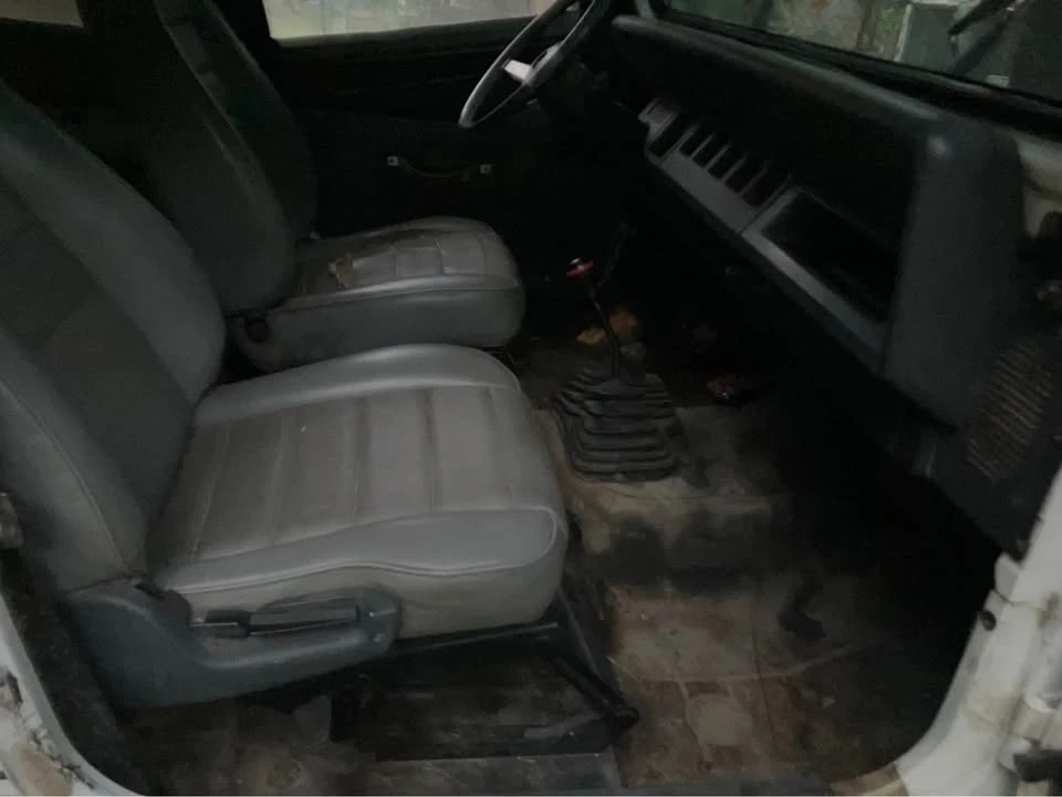 1991 Jeep YJ Wrangler - Image 7 of 18