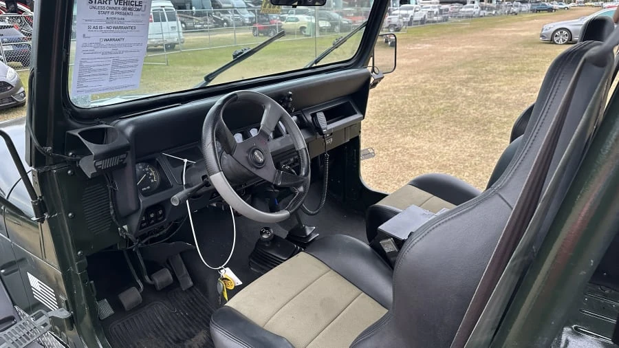 1991 Jeep YJ Wrangler - Image 5 of 6