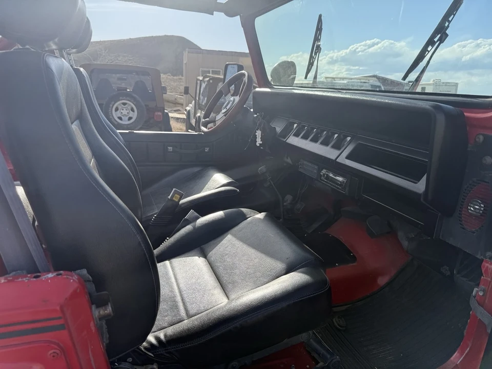 1991 Jeep YJ Wrangler - Image 15 of 19