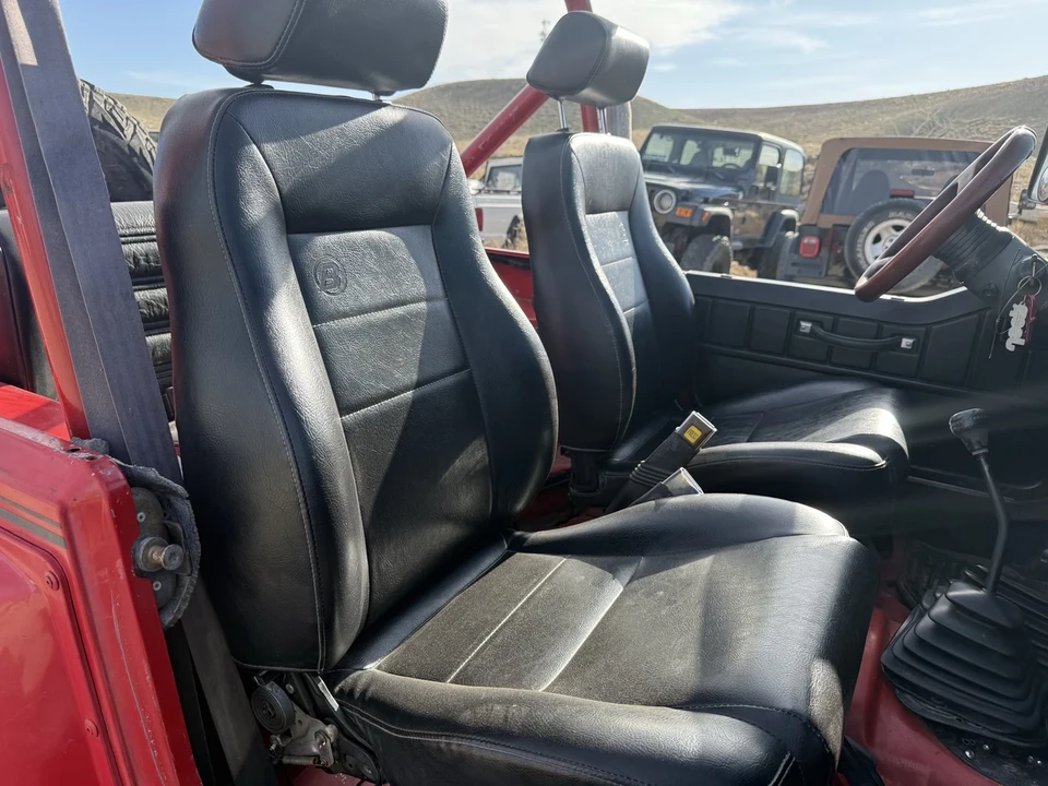1991 Jeep YJ Wrangler - Image 16 of 19