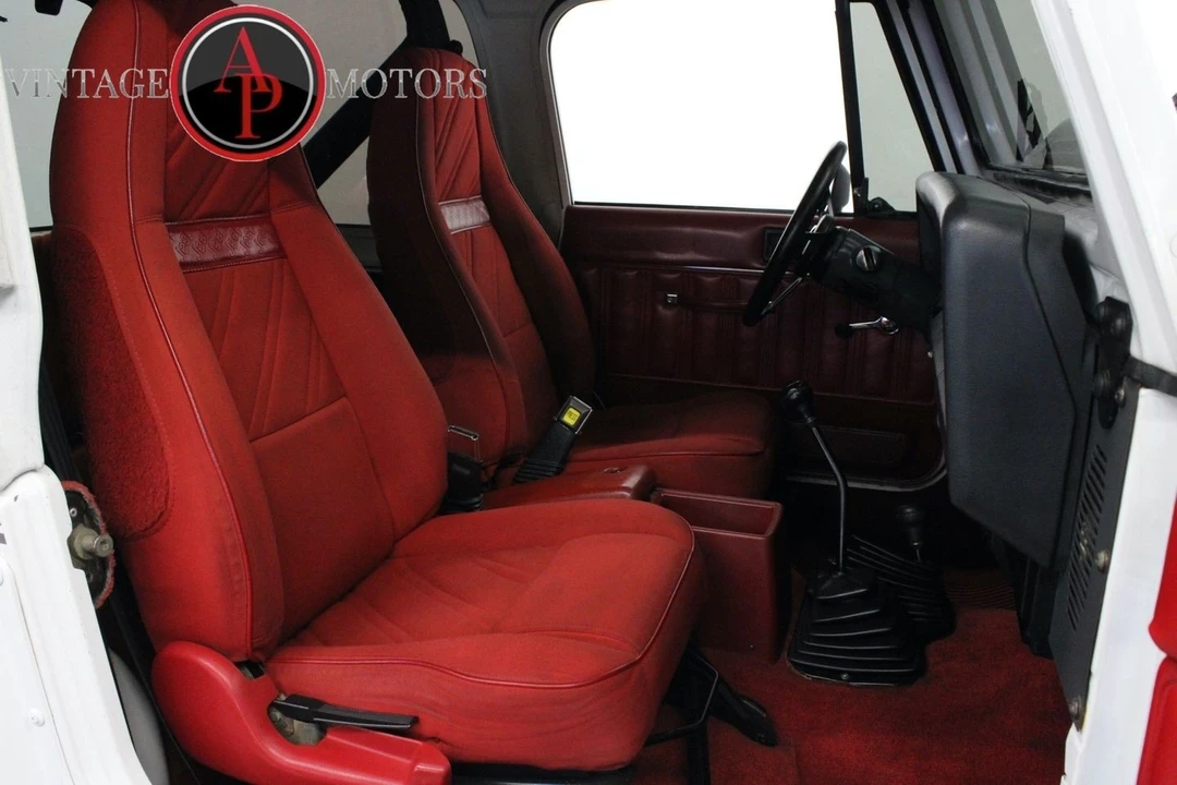1991 Jeep YJ Wrangler - Image 5 of 12