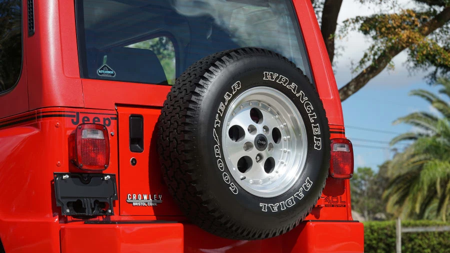 1991 Jeep YJ Wrangler - Image 12 of 31