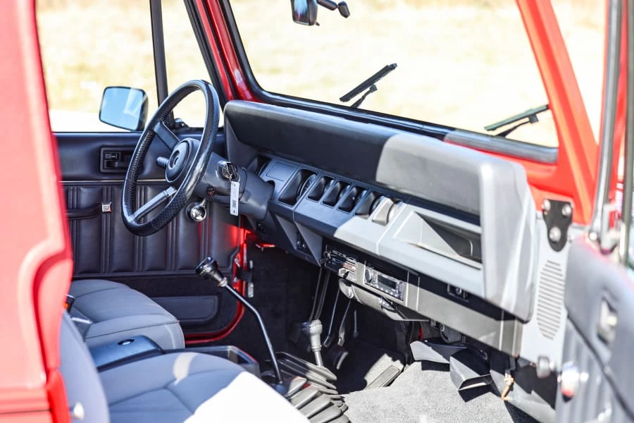 1991 Jeep YJ Wrangler - Image 27 of 31