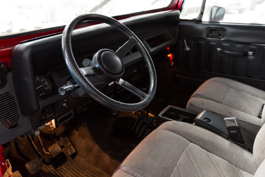1991 Jeep YJ Wrangler - Image 4 of 6