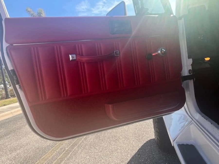 1991 Jeep YJ Wrangler - Image 12 of 31