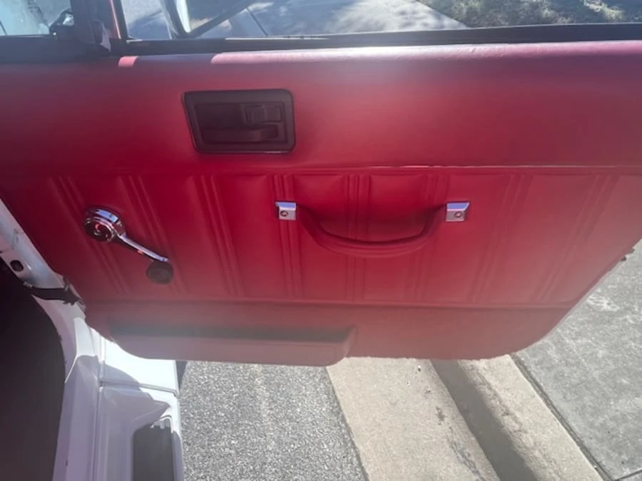 1991 Jeep YJ Wrangler - Image 16 of 31