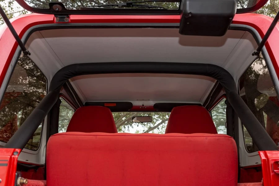 1991 Jeep YJ Wrangler - Image 27 of 31