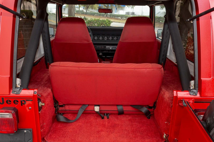 1991 Jeep YJ Wrangler - Image 23 of 31