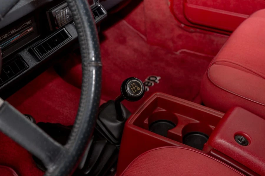 1991 Jeep YJ Wrangler - Image 28 of 31