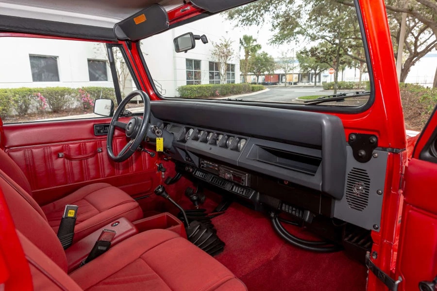 1991 Jeep YJ Wrangler - Image 29 of 31