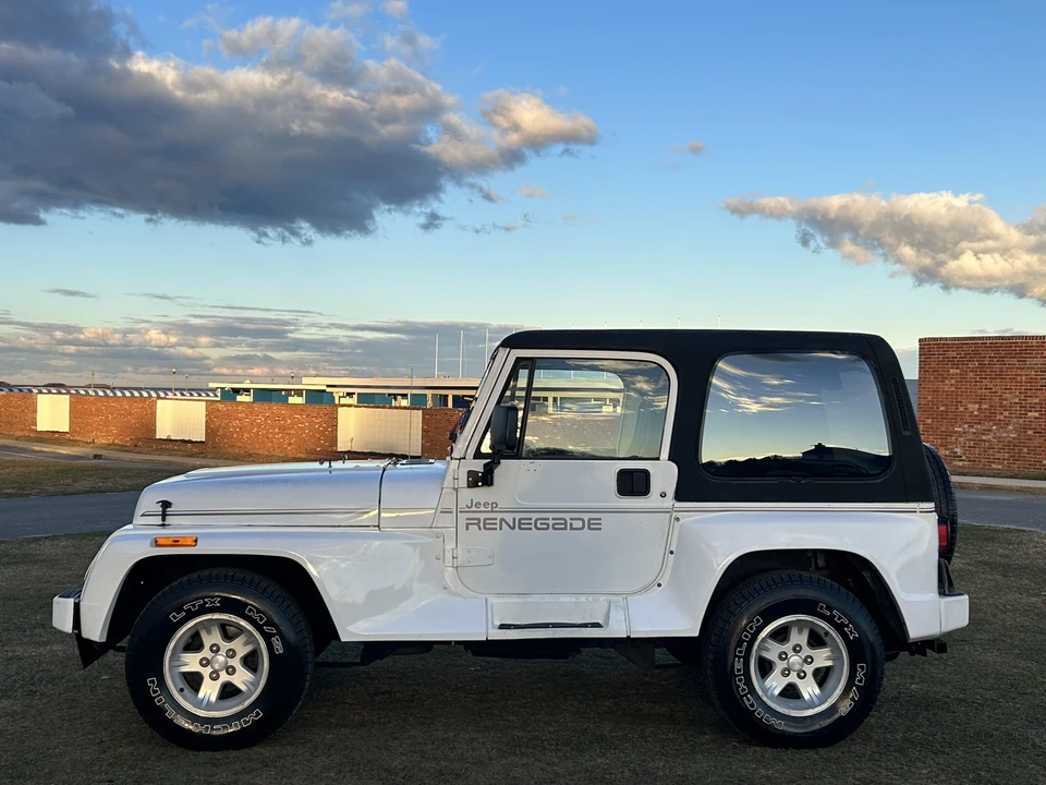 1991 Jeep YJ Wrangler - Image 14 of 31
