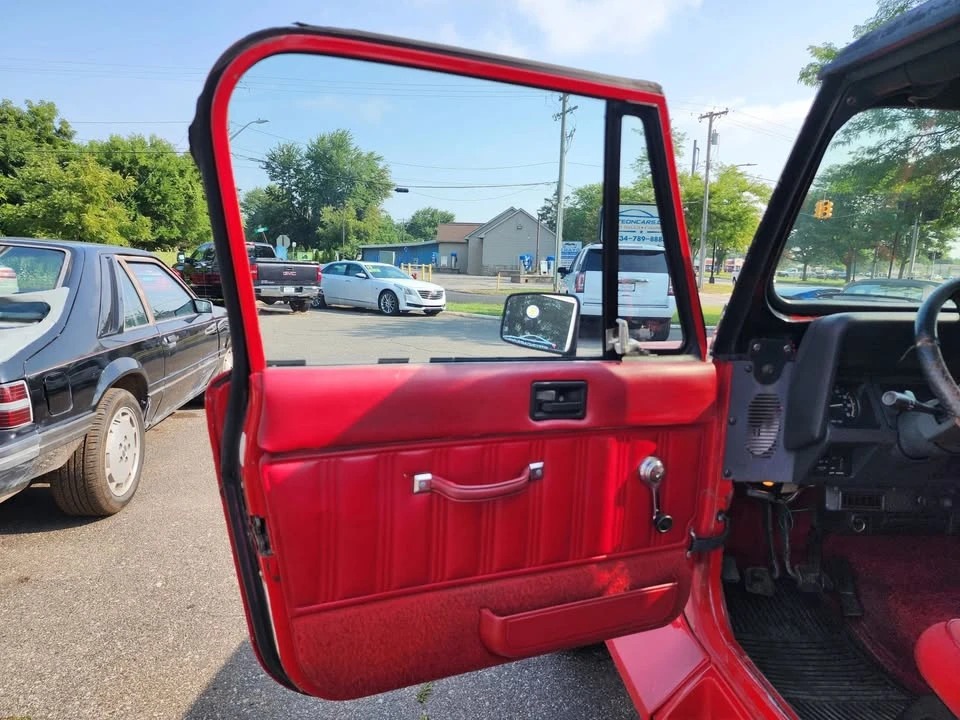 1991 Jeep YJ Wrangler - Image 9 of 20