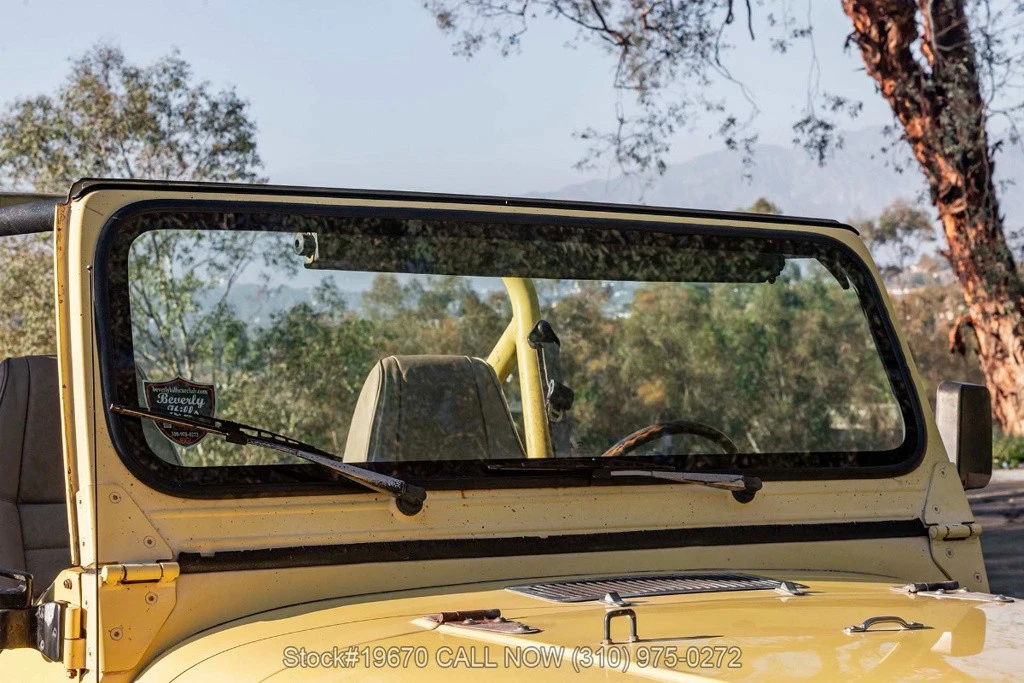 1991 Jeep YJ Wrangler - Image 20 of 24