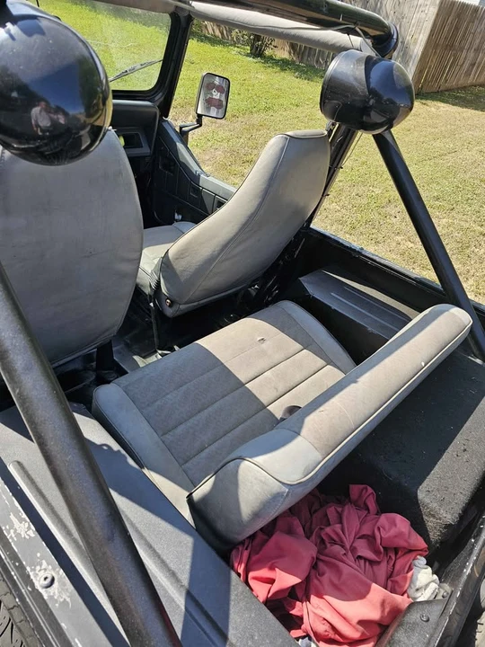 1991 Jeep YJ Wrangler - Image 8 of 10