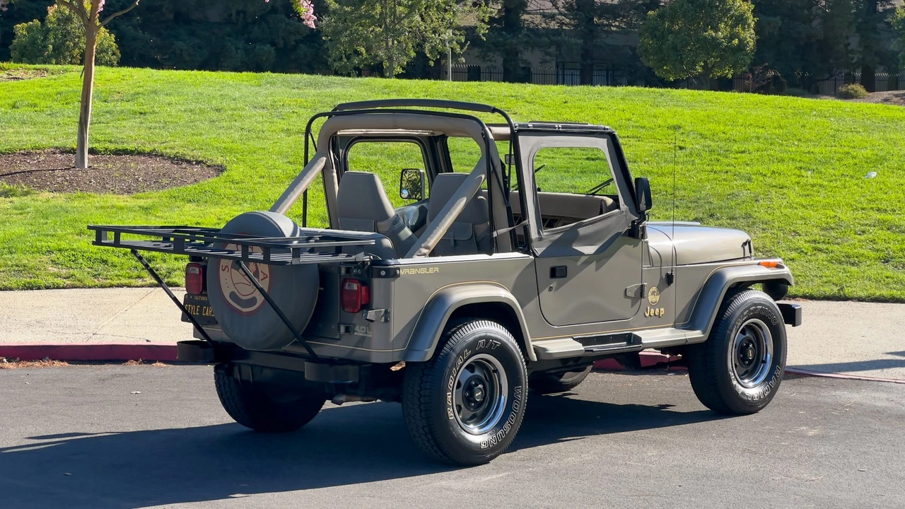 1991 Jeep YJ Wrangler - Image 22 of 31