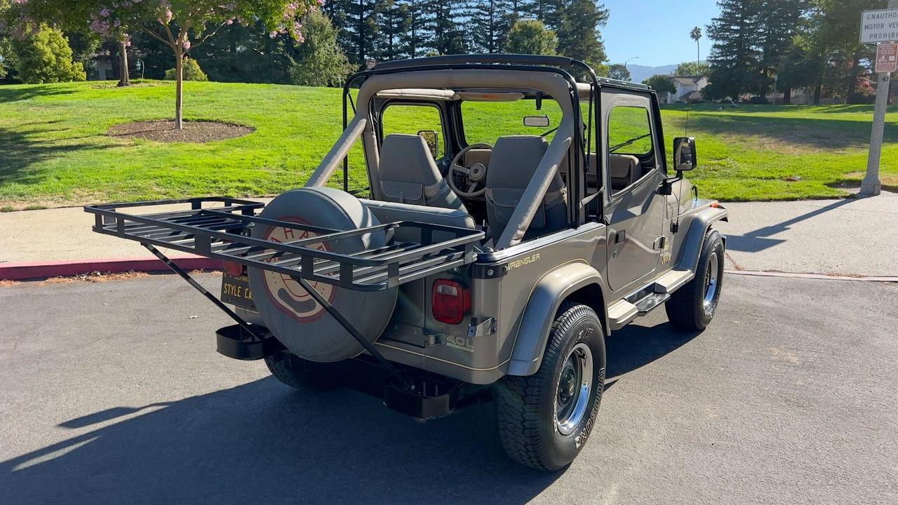 1991 Jeep YJ Wrangler - Image 19 of 31